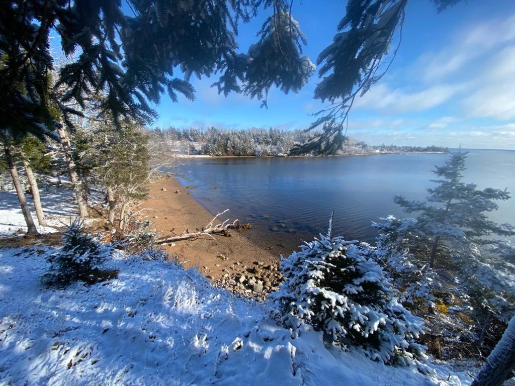 Gifford Private Island Glamping Boat Ride Included Hotel Mahone Bay Exterior photo